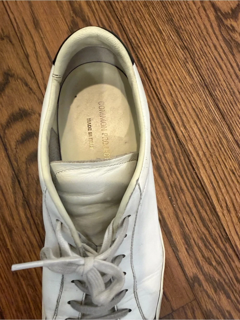 Common Projects White Leather Low-Top Sneakers with Black Heel Tab